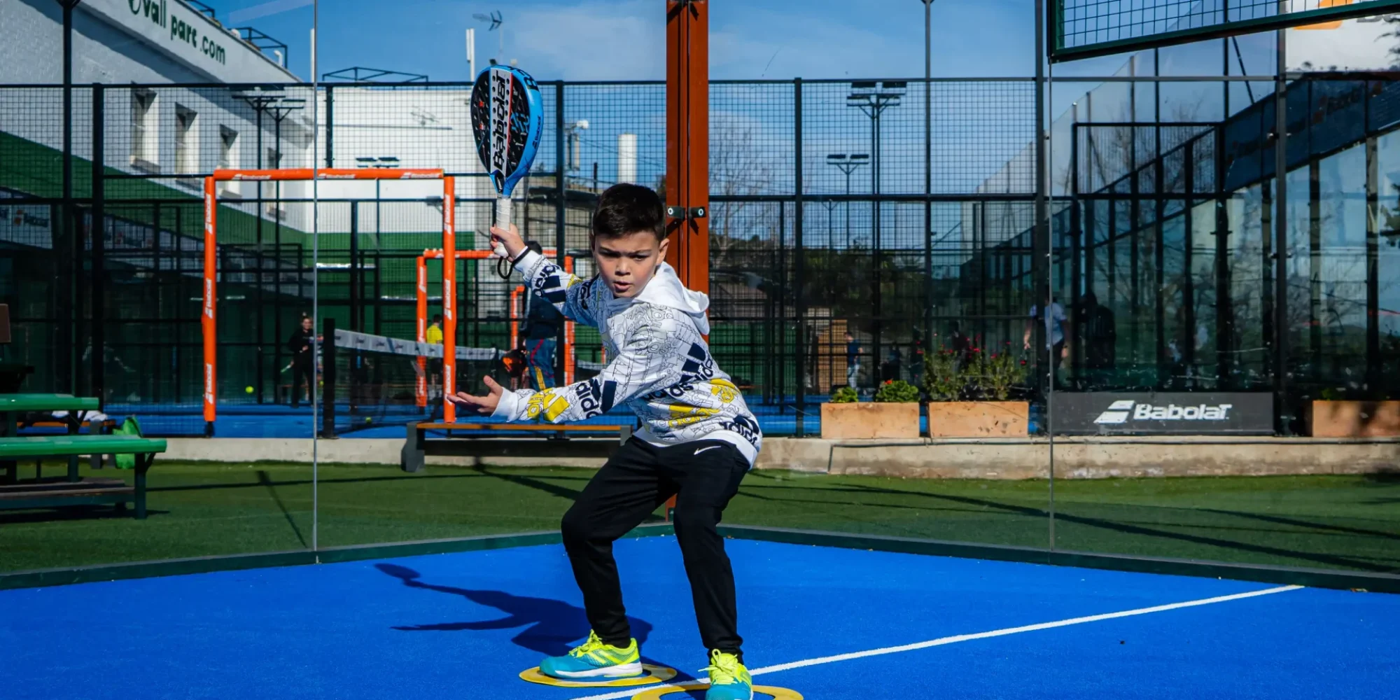 clases de padel para niños